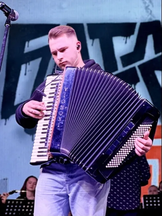 image-29-03-26-10-27