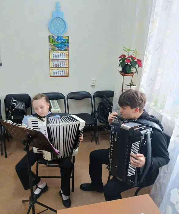 Михайлов Константин, ИНО