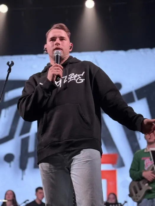 image-29-03-26-10-27-3